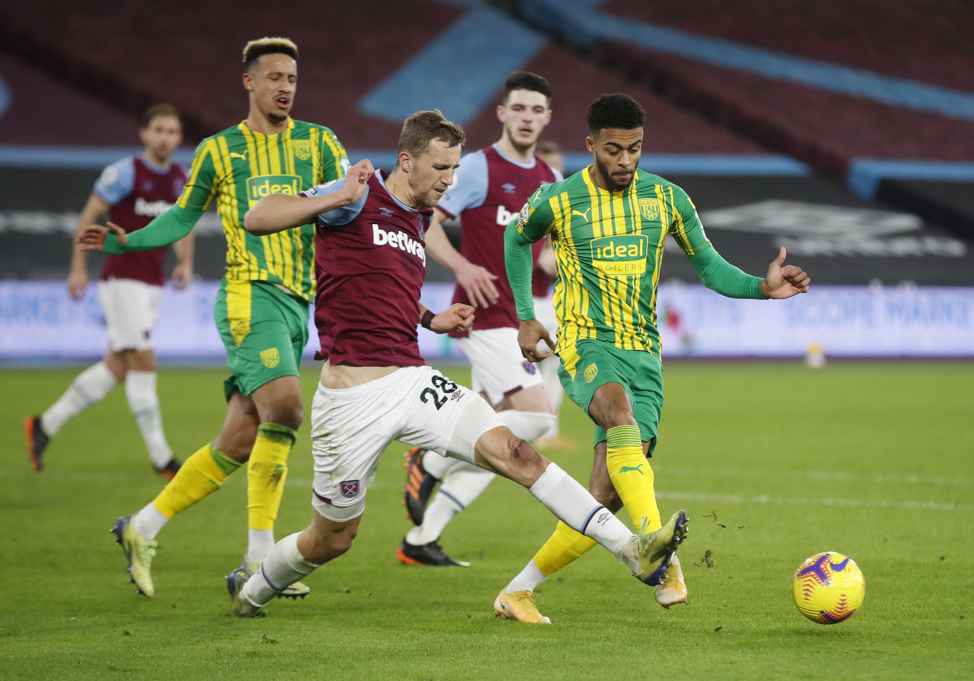 相便展现出 相便展现出