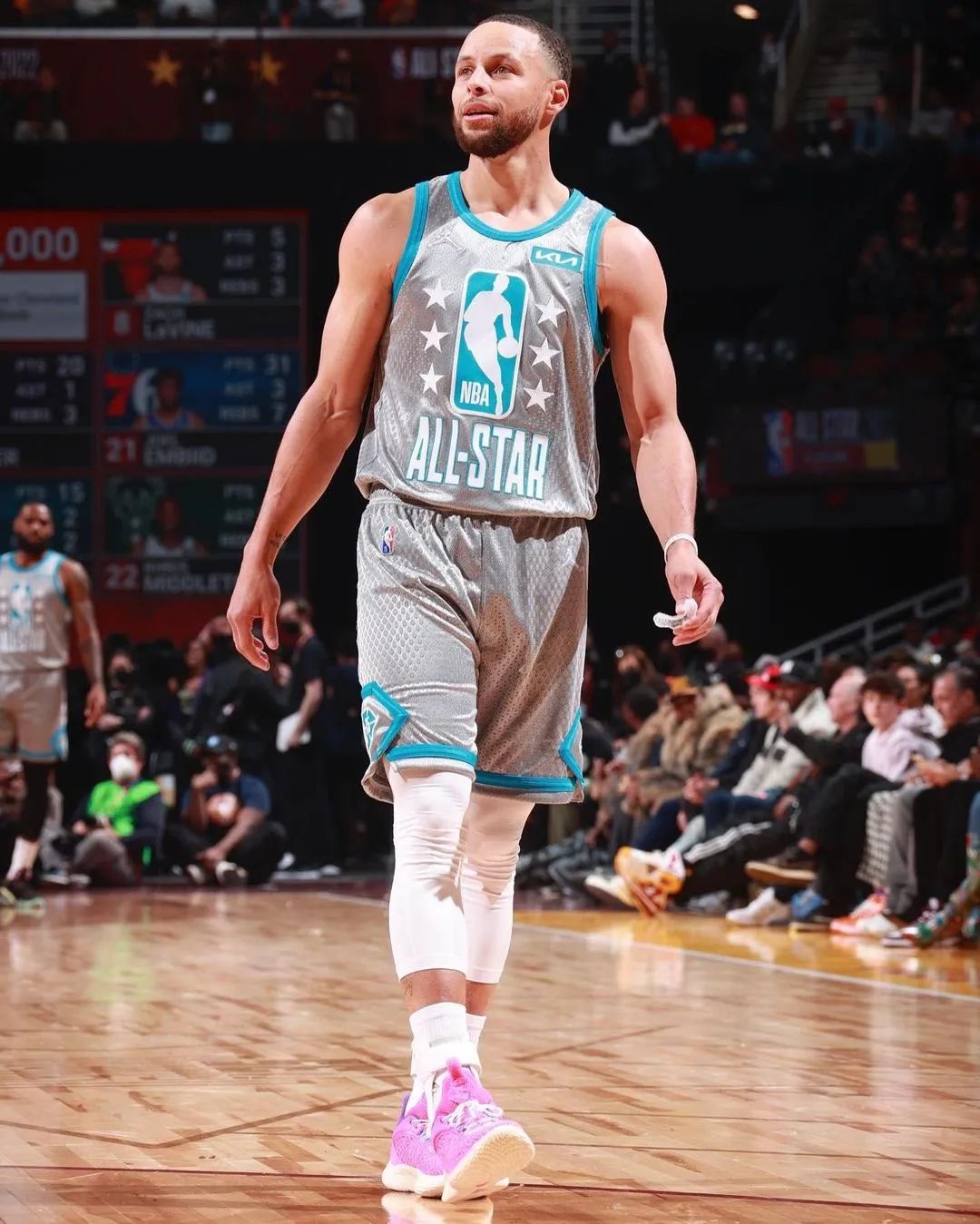 首发之间构 首发之间构